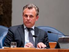 Minister Harbers over PFAS in Friesland: ‘Dit probleem blijft ons nog jaren achtervolgen’ 