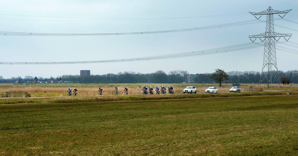 De Omloop van de Houtse Linies 'Wind en keien, dat is janken' Regiosport bndestem.nl