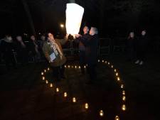 De namen van de doden klinken bij herdenkingsavond in Terborg: ‘Ze mogen nooit vergeten worden’