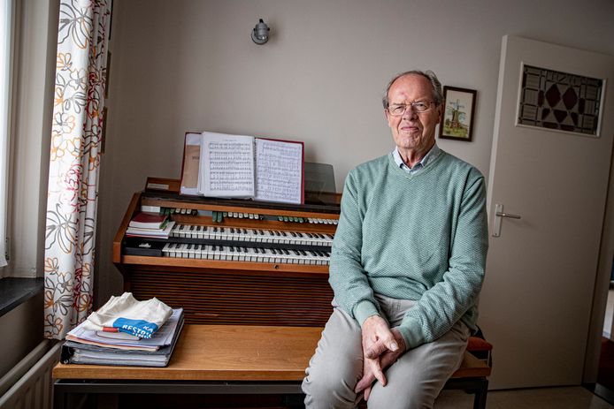 Noud van Beek krijgt een pauselijke onderscheiding vanwege grote verdienste binnen de kerkgemeenschap van Westerhoven.