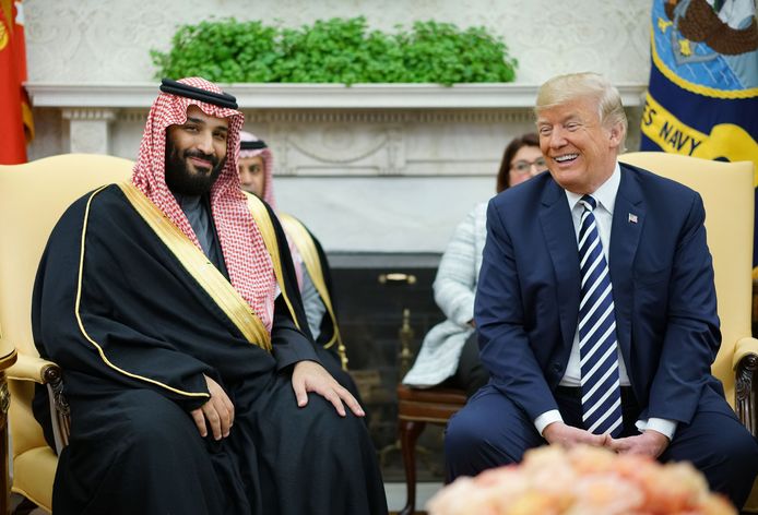 Donald Trump (rechts) tijdens een ontmoeting met de kroonprins van Saoedi-Arabië Mohammed bin Salman in het Witte Huis, maart 2018.