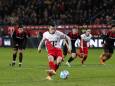 FC Utrecht-goalgetter Tasos Douvikas oogst alom lof: ‘Een spits zoals een spits moet zijn’