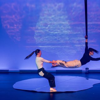 ‘Light’ is a performance for children aged 2 to 6 – and for parents: ‘You experience your child’s reality’