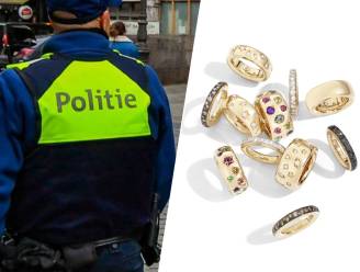 Bende schaduwt juwelenverkoopster en steelt trolley met bijna 300 juwelen terwijl ze inkopen doet: 4 jaar cel gevorderd