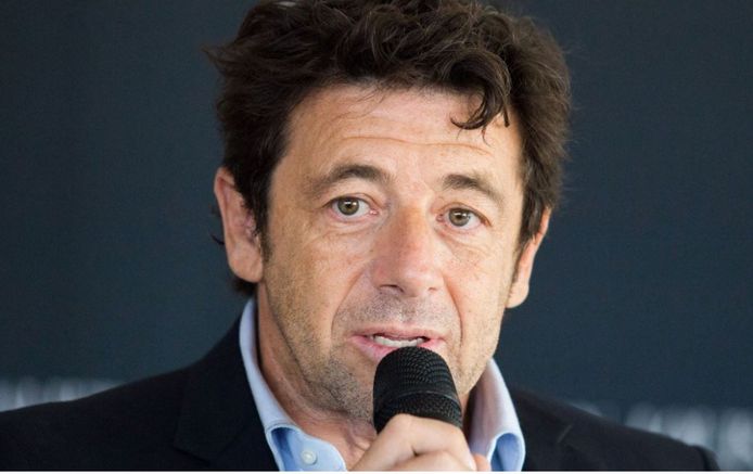 Le chanteur est encore en pleine tourmente.