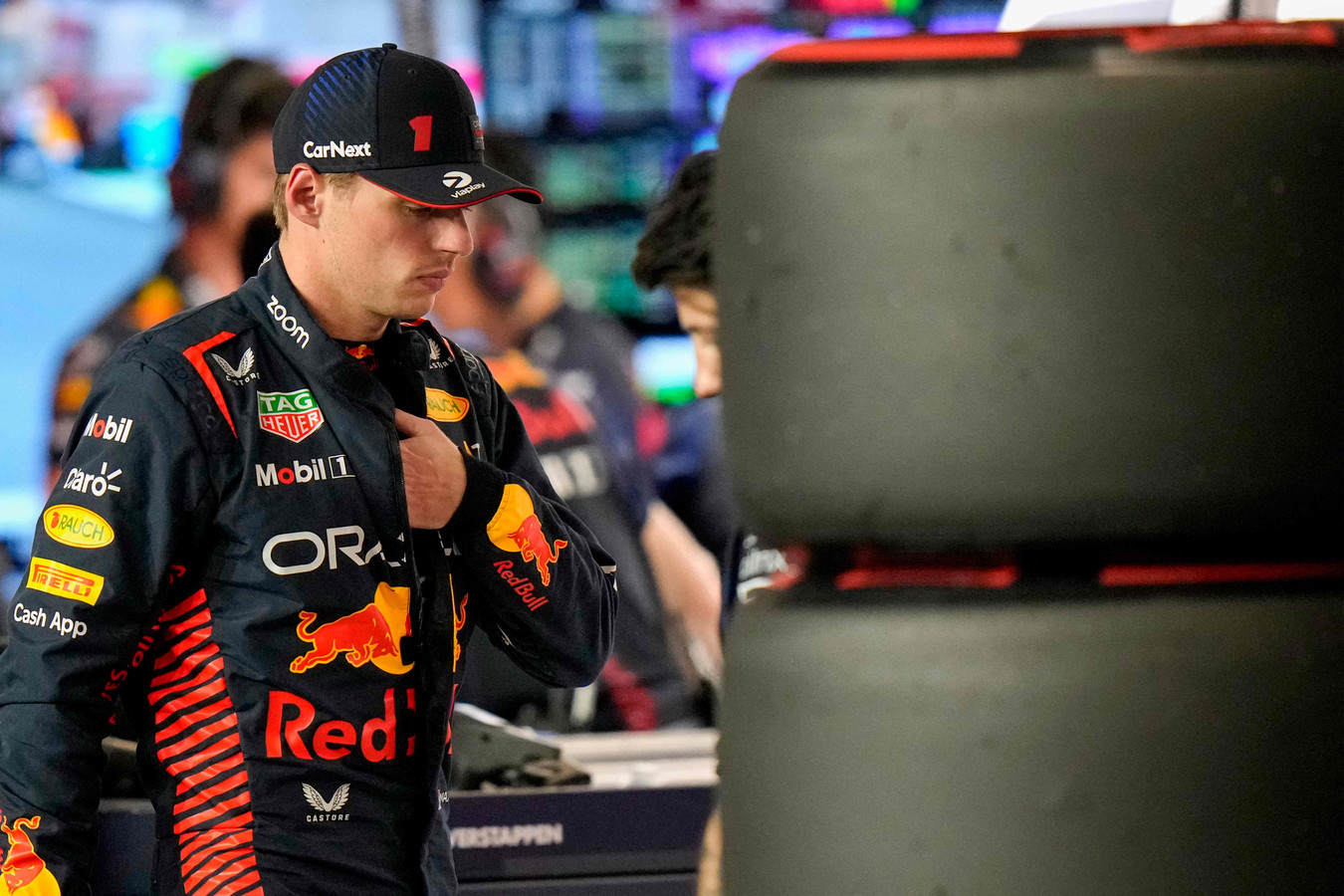 Dominateur lors des trois séances d’essais libres, le Néerlandais Max Verstappen (Red Bull), double champion du monde en titre, a lui été éliminé en Q2 à cause d’un problème moteur sur sa monoplace. Il s’élancera en 15e position sur la grille du Grand Prix d’Arabie saoudite.