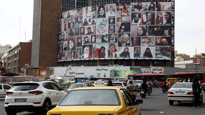 Poster van vrouwen in Hijab in Teheran, Iran