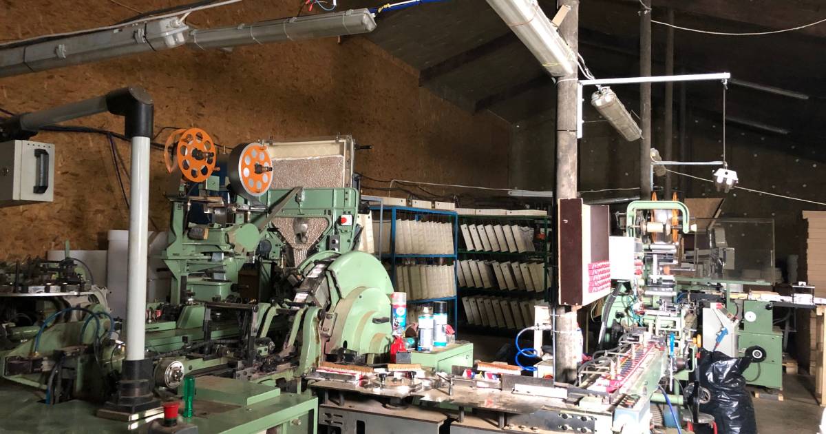 Illegale sigarettenfabriek opgerold in Acquoy: een ferme tik voor een bloeiende handel - De Gelderla