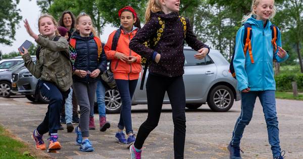 Vierdaagselopers ruimen ook zwerfafval op