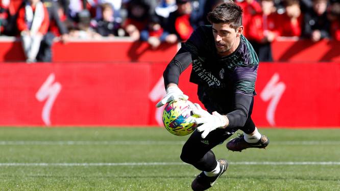 Waarom Real Madrid onbewust druk legt op de geblesseerde Thibaut Courtois 