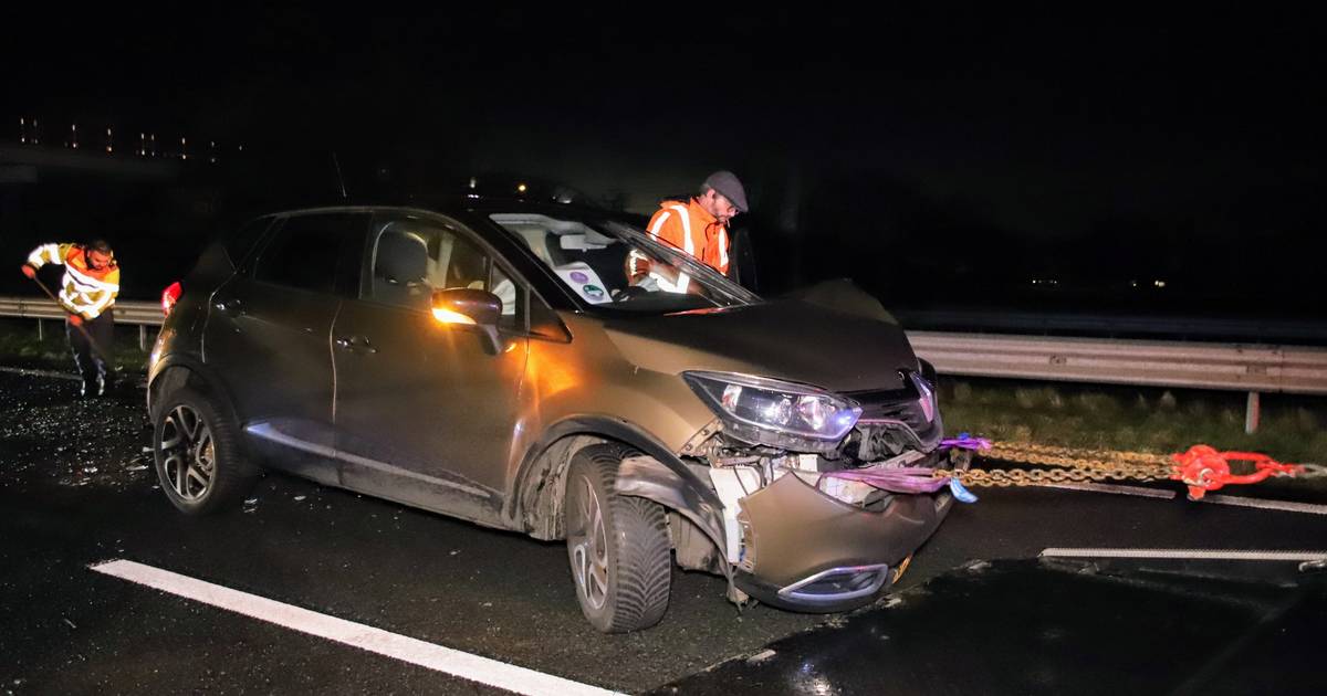 Automobilisten gewond door ongeluk op A15 ‘door rook van boerenprotest’.