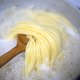 Gooi jij altijd het pastawater weg? Dit is waarom je dat niet moet doen