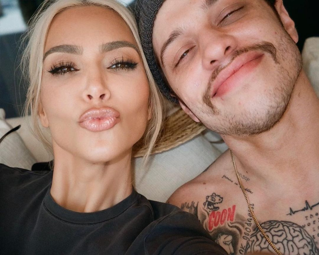 Vriend van Pete Davidson: “Hij heeft Kim Kardashian gedumpt, niet  omgekeerd” | Foto | hln.be