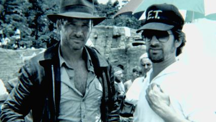 1. OVNI / L'Arche d'Alliance / Le lac maudit / Arne Johnson