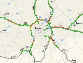 Zware ochtendspits: 1,5 uur aanschuiven op E40 in Bertem richting Brussel