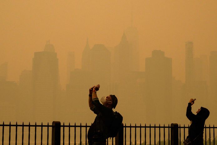 Air pollution in New York from wildfires in Canada.