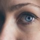 Karin (48) ziet door een oogziekte nog maar 3% en wordt uiteindelijk blind