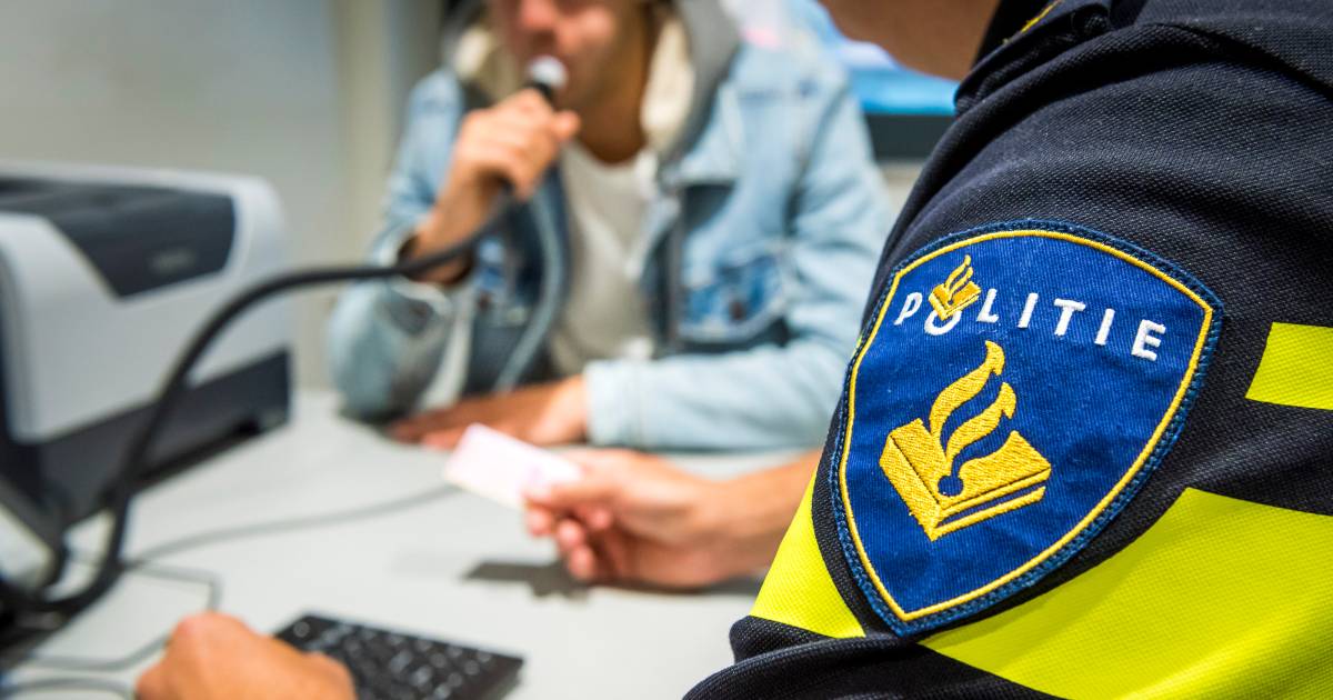 Dronken Tilburgse automobilist veroorzaakt aanrijding en rijdt daarna naar huis.