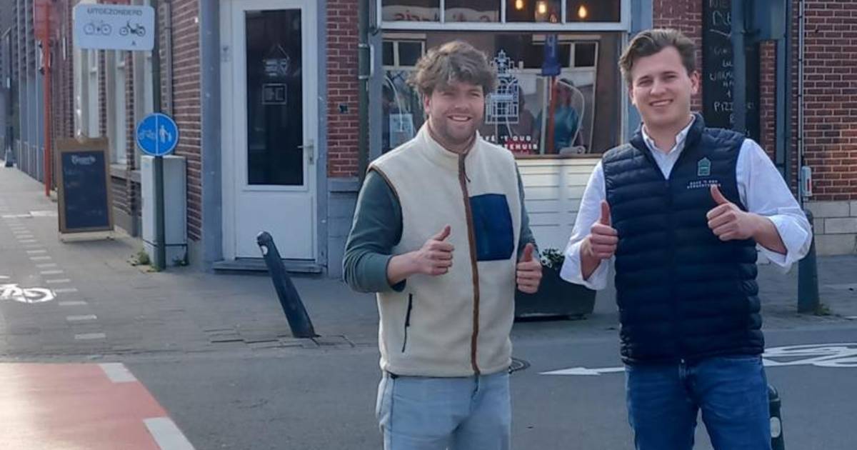 Jaar na ‘t Oud Gemeentehuis (her)openen twintigers nu ook populair café