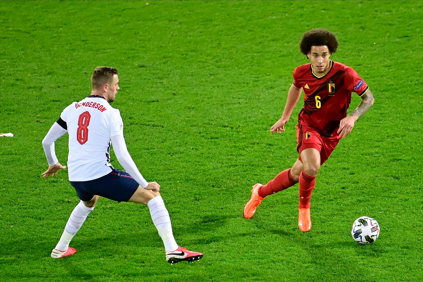 EK-kansen Witsel stijgen: Martínez neemt middenvelder op ...