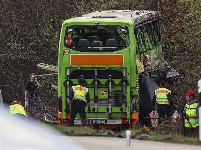 Mysterie: 3 passagiers spoorloos na busongeval in Leipzig
