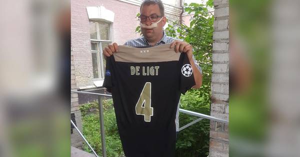 Uitwedstrijd in Kiev eindigt in drama voor Ajax-fan Kevin uit Odiliapeel: 'We zaten in de val'