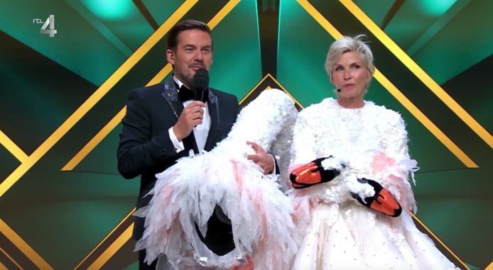 De Zwaan in The Masked Singer