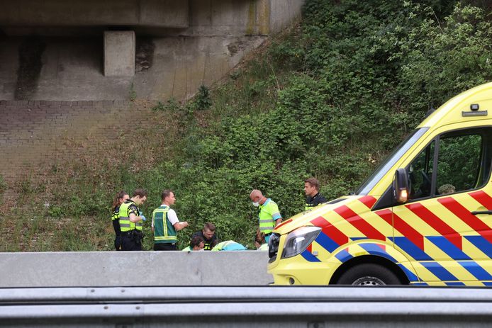 Gewonde man op vluchtstrook A67 in Veldhoven