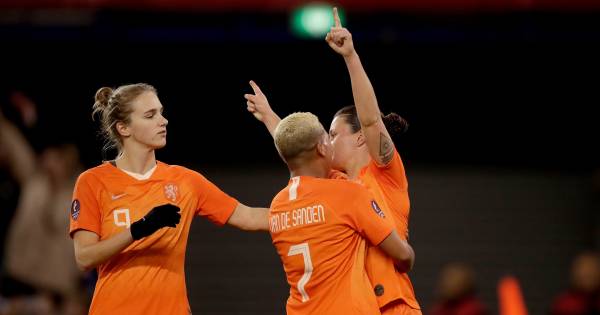 Oranje Heeft Ek Ticket Bijna Binnen Na Winst Op Slovenie Leeuwinnen Ad Nl