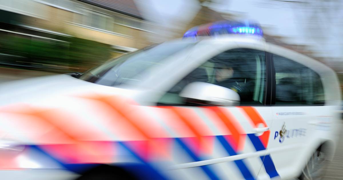 Fietser aangereden in Geldermalsen, auto rijdt door.