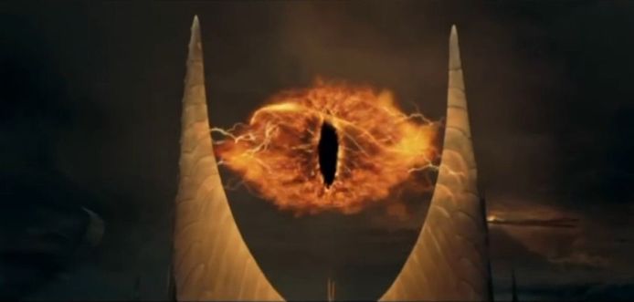 “Een foto van het zwart gat of van het oog van Sauron?”, vragen velen zich af.