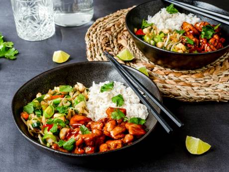 Wat Eten We Vandaag: Sticky kip met rijst en wokgroenten