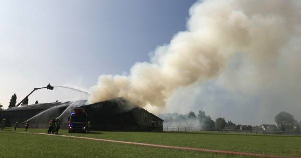 Grote brand op industrietrein in Dreumel