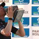 Dylan van Baarle ‘kart’ naar zege in Parijs-Roubaix: ‘Deze gaat voor eeuwig zijn’