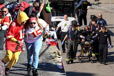 LIVE. Eén dode en tot 15 gewonden bij schietpartij op overwinningsfeest Super Bowl met miljoen toeschouwers
