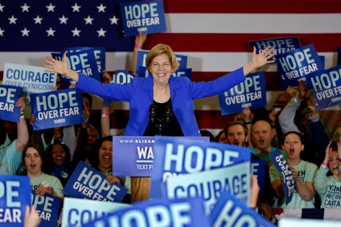 Kandidate Elizabeth Warren spreekt haar aanhang toe in Des Moines, Iowa. (03/02/2020)