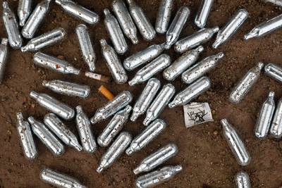 Kamer staat nog niet te springen om landelijke aanpak lachgas