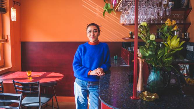 Sami opent knus restaurant met Aziatische en Iraanse gerechten: “Zowel naam als interieur zijn knipoog naar mijn favoriete film”