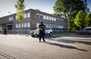 Beveiliging bij de extra beveiligde gerechtsbunker in Amsterdam-Osdorp tijdens een zitting in het Marengo-proces rond hoofdverdachte Ridouan Taghi en 16 medeverdachten.
