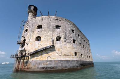 Beroemde Fort Boyard dreigt door klimaat in ruïne te veranderen: tientallen miljoenen nodig voor redding