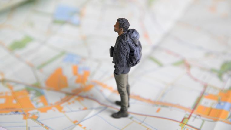 Columns & Opinie Caspar loopt van Huizinge naar Loppersum - Volkskrant