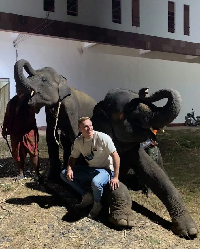 De Gentenaar heeft het duidelijk naar zijn zin in Thailand.