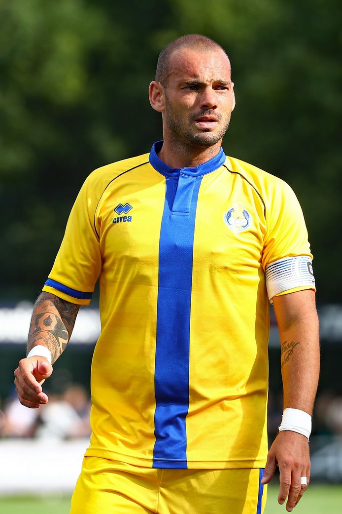 Sneijder in het shirt van Al Gharafa.