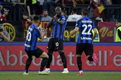 Met de groeten van 'Big Rom': Lukaku bezorgt Inter gouden driepunter op het veld van zwak AS Roma