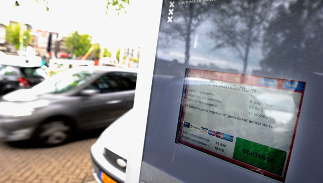 Zuidoost Moet Ook Betaald Parkeren Het Parool