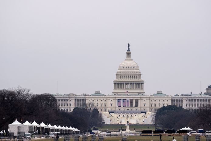 Het Capitool in Washington wordt klaargemaakt voor de inauguratie van Biden volgende week.