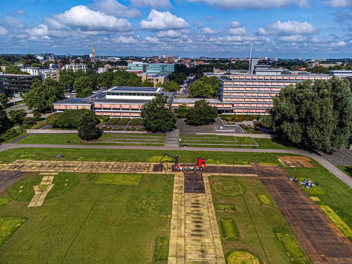 De kermis werd voor het tweede jaar op rij gehouden in Park de Wezenlanden. ,,Gezien de coronamaatregelen was het park een goede locatie voor de kermis’’, zegt Jeanette Santing namens de gemeente Zwolle.