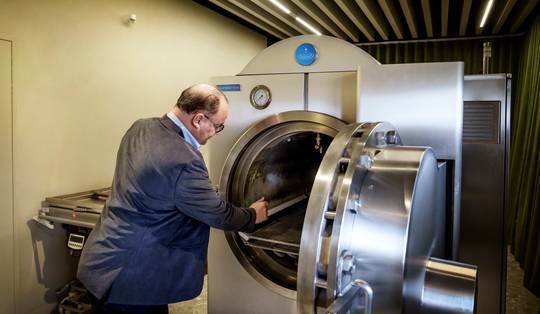 Niet begraven of cremeren maar ‘aquameren’? Bijna één op de vijf Vlamingen ziet dat wel zitten