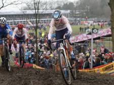 Zilver voor 20-jarige Amersfoortse op WK veldrijden bij de elite: ‘Lang leve de lol, straalde Puck op de fiets uit’