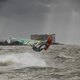 ‘Als surfer leef je voor dagen als deze. Het is de kick’